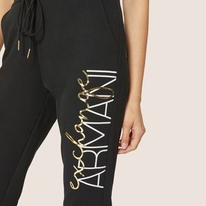 METALLIC SCRIPT LOGO JOGGER